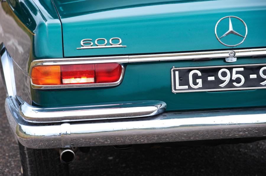 Детали экстерьера Mercedes-Benz 600 by Chapron (Br.100.012.12.000787) 1966 года  (фото 19 из 20)